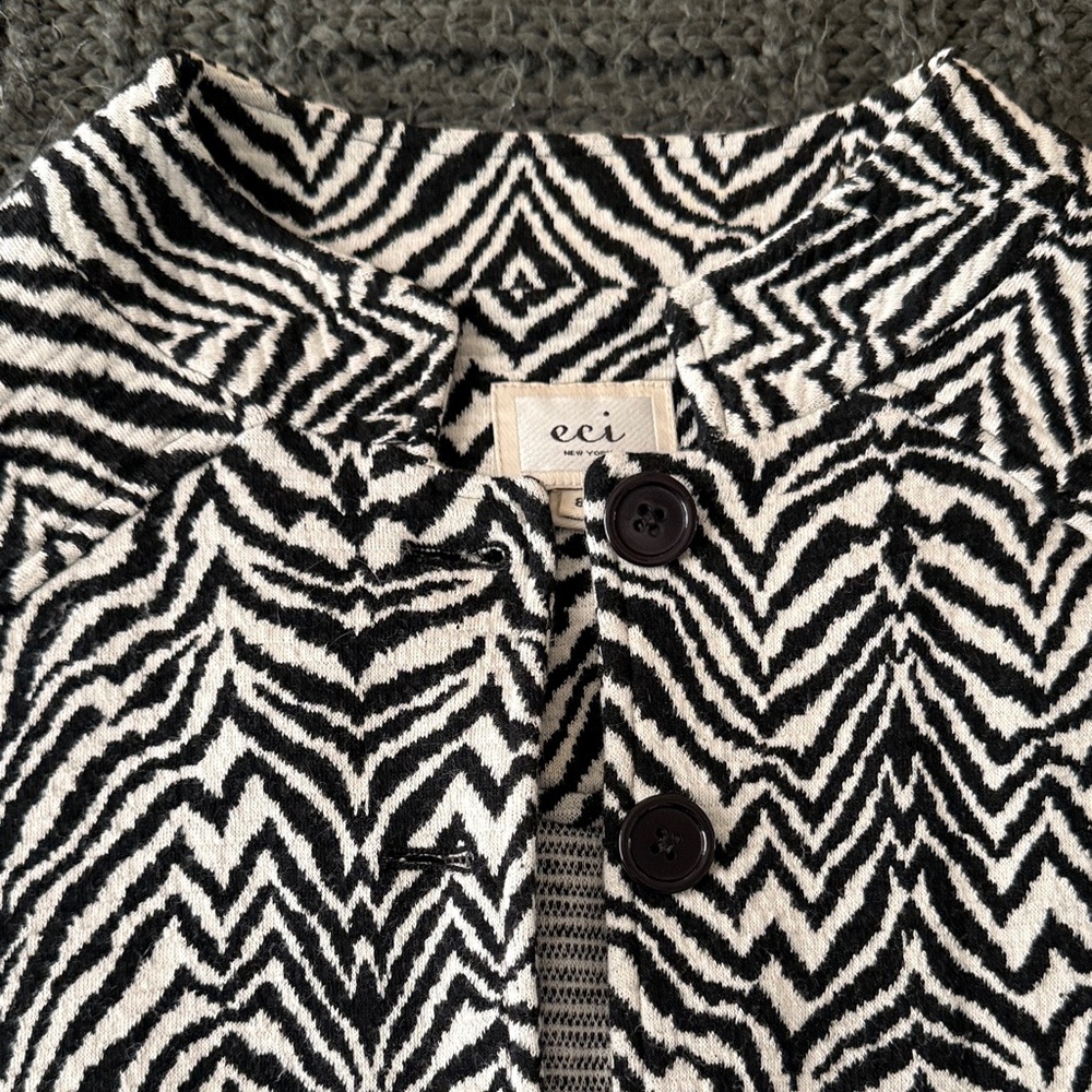 Eci Black And White Patterned Jacket - image 2